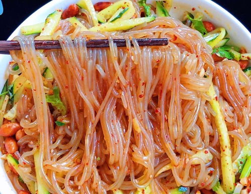夏日必備涼拌粉絲 大廚秘制料汁，清爽開胃，一口解膩
